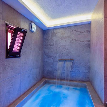 Luxuite Spa Con Piscina E Jacuzzi Alberobello Luaran gambar