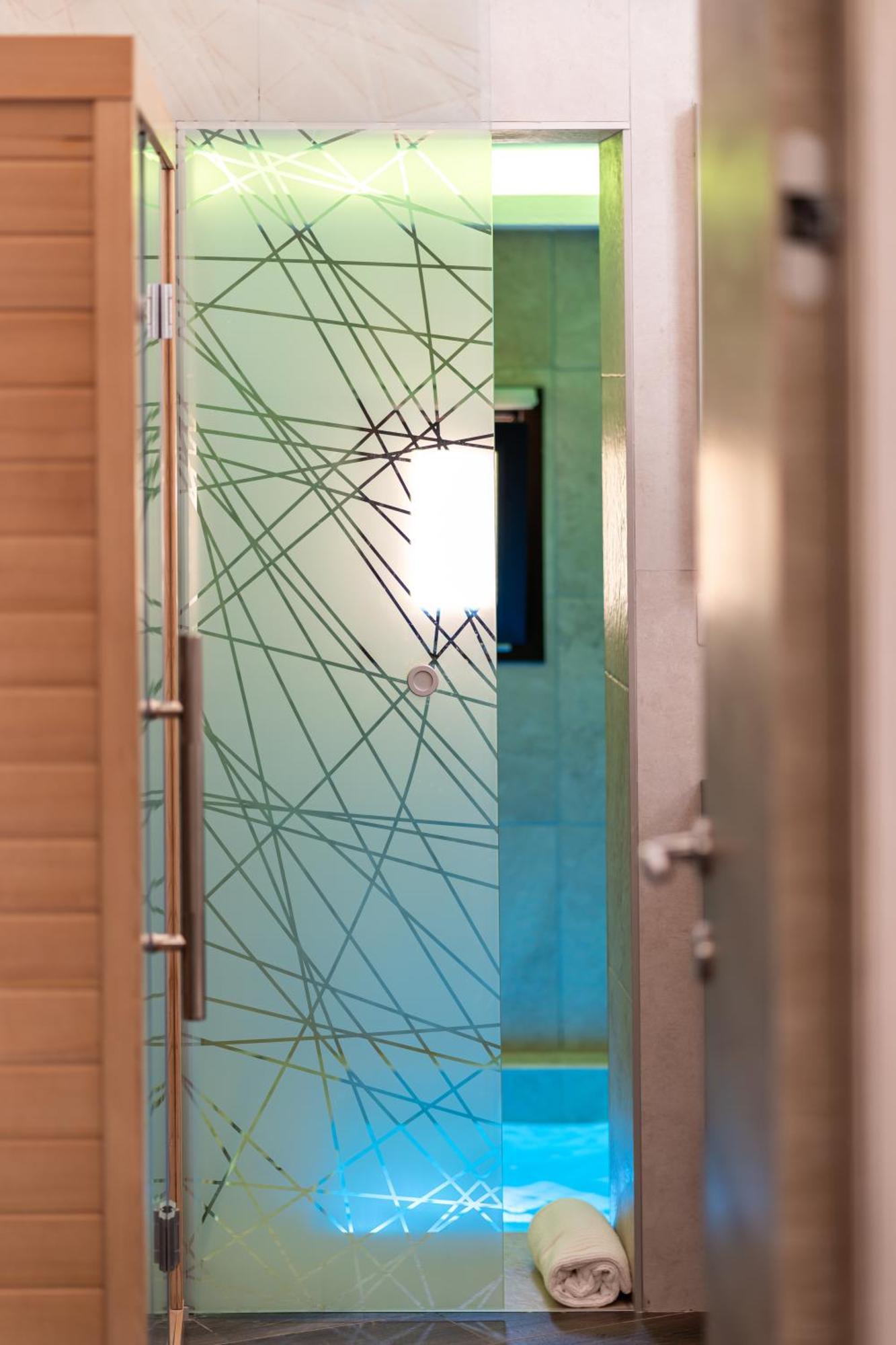 Luxuite Spa Con Piscina E Jacuzzi Alberobello Luaran gambar