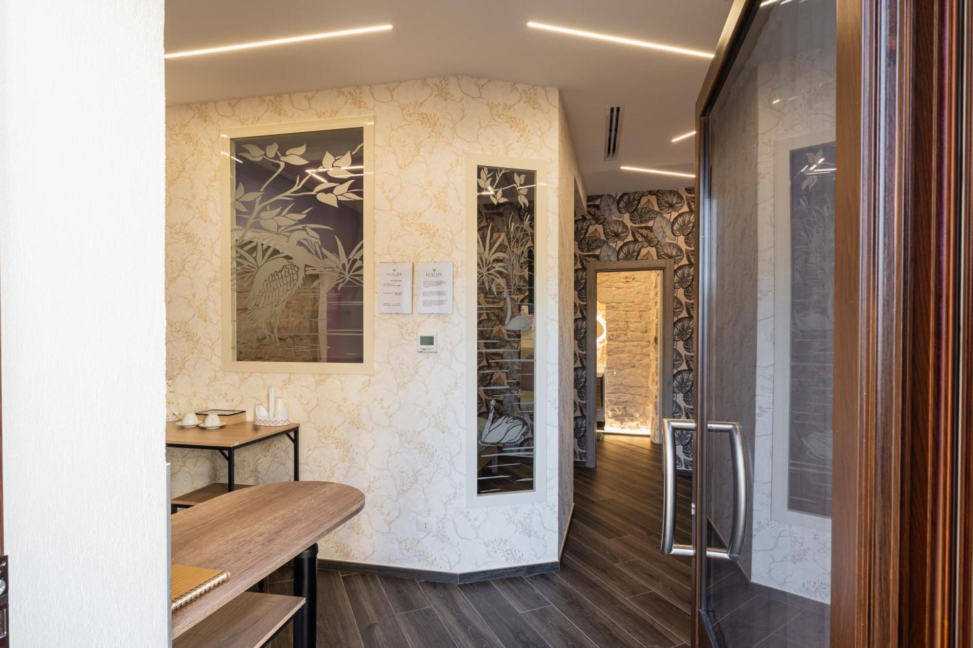 Luxuite Spa Con Piscina E Jacuzzi Alberobello Luaran gambar